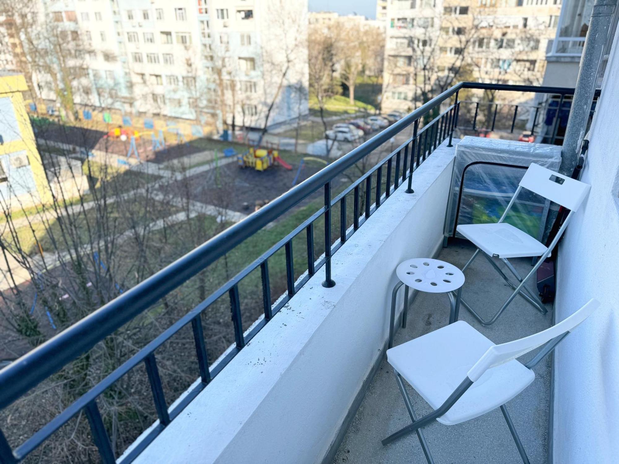 Restful Apartment For 4 Guests In 부르가스 외부 사진